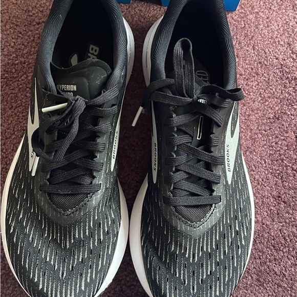 Size 8.5 brooks Hyperion running sneakers medium width - Picture 2 of 4
